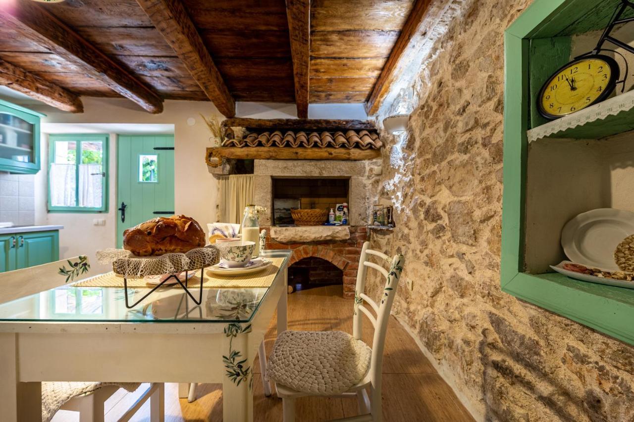 Parona Holiday Home Врбник Экстерьер фото