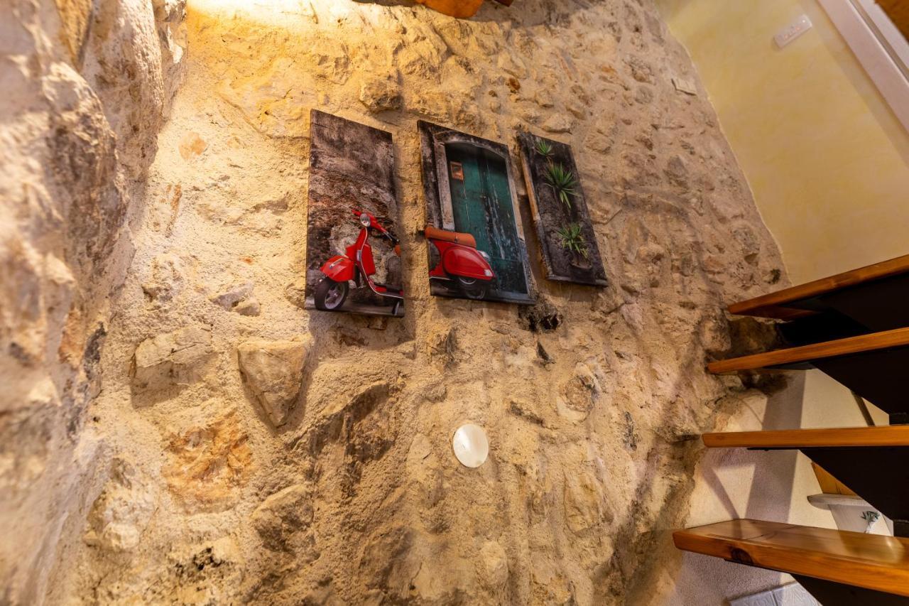 Parona Holiday Home Врбник Экстерьер фото