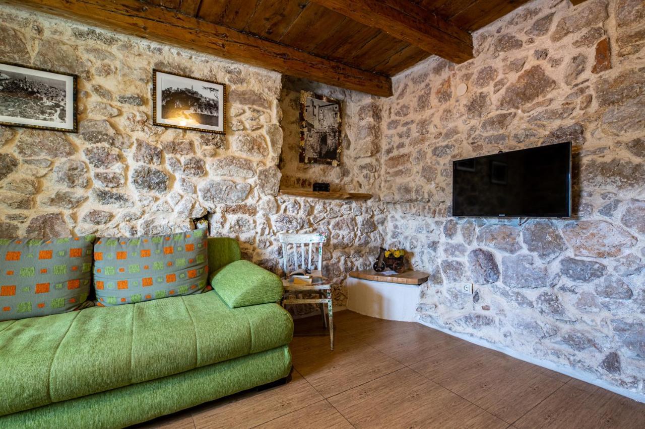 Parona Holiday Home Врбник Экстерьер фото