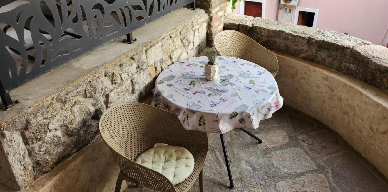 Parona Holiday Home Врбник Экстерьер фото
